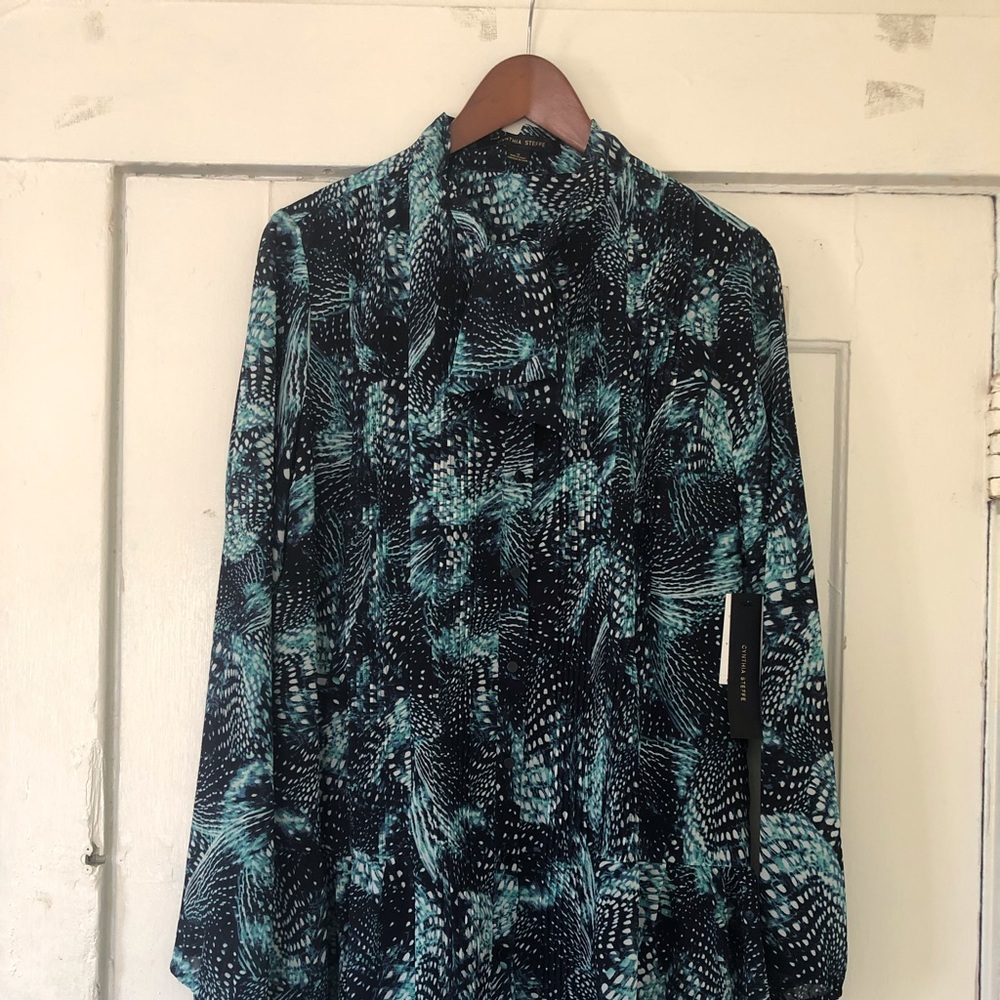 Cynthia Steffe Long Sleeve, Tie Neck, Feather Print Dress